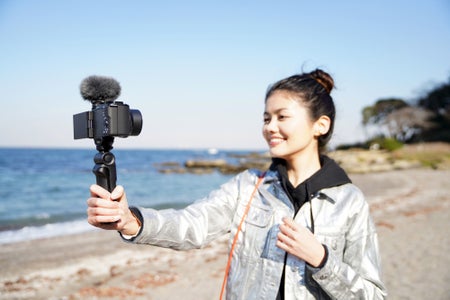 Sony ECM-G1 Shotgun Mic in action